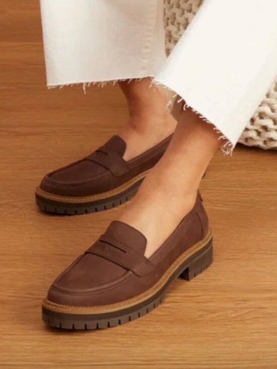 Toms Shoes - Tom's Dark Brown Leather Lug Sole Cara Loafer sz 7.5 EUC